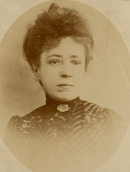 Victorine Renimel 1912